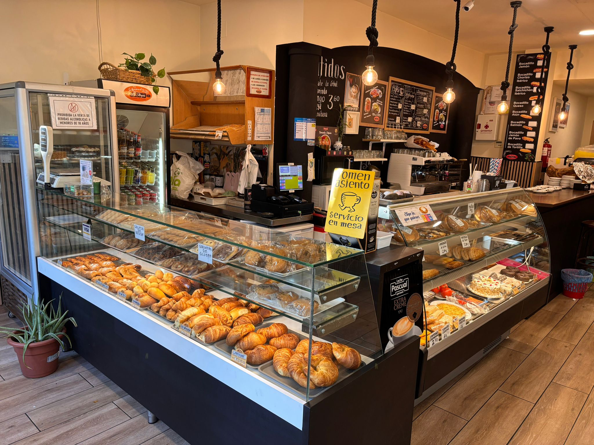 694ca7eb 5c01 4992 9453 837decc86729